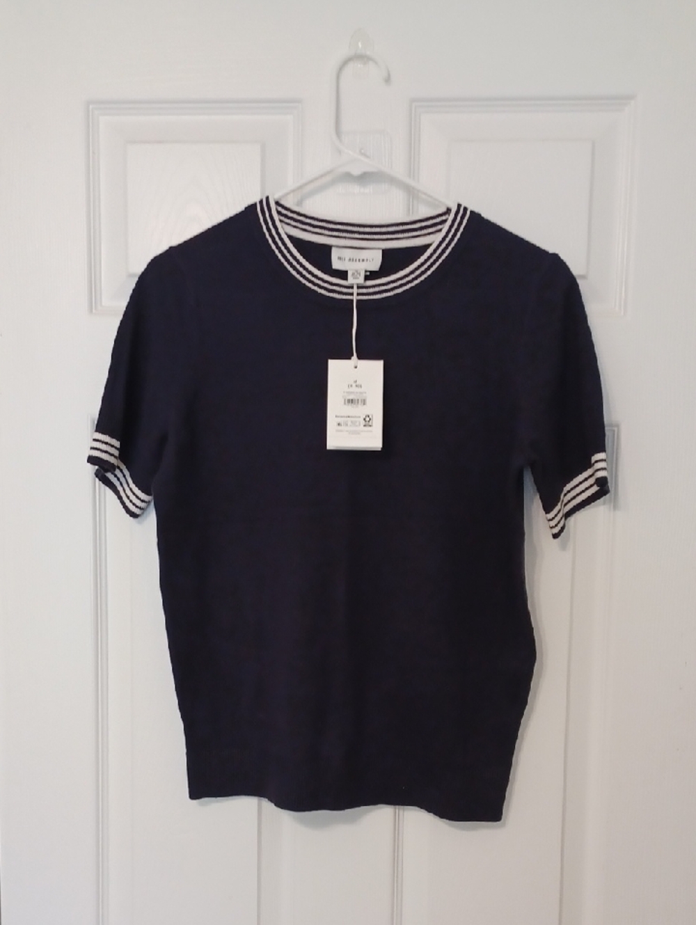 Free Assembly Sz 8-10, Navy Short Sleeve Knit Sweater with Stripe Trim. NWT